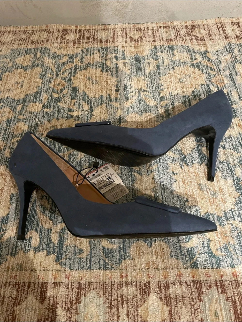 Zara NWT Blue Suede Pumps with Decorative Square Accent - Picture 3 of 8